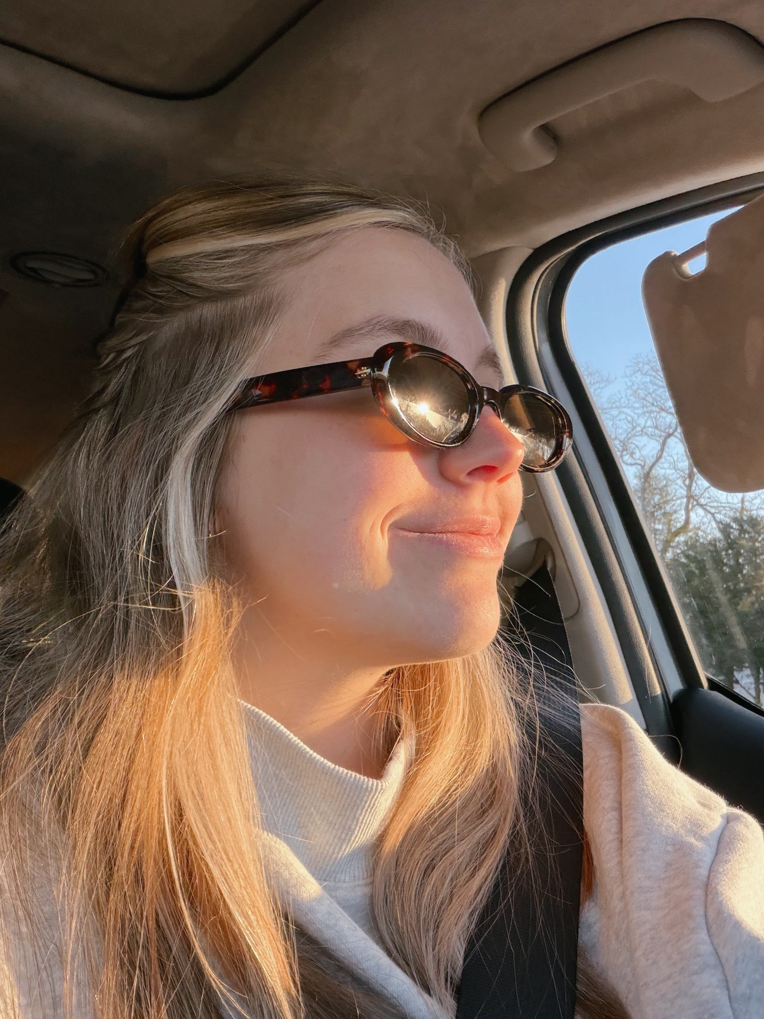Loving these sunnies!!

mom//sunglasses//fashion

#LTKdayinmylife #LTKselfcare #LTKmomlife