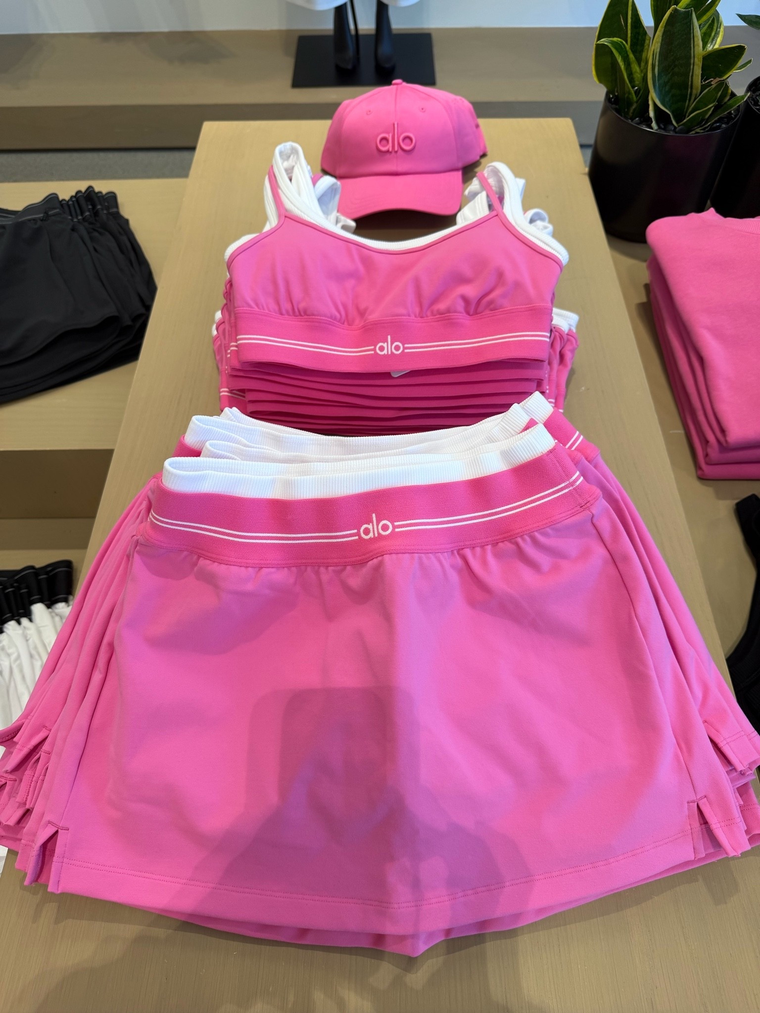 New Alo pink!

#LTKootd