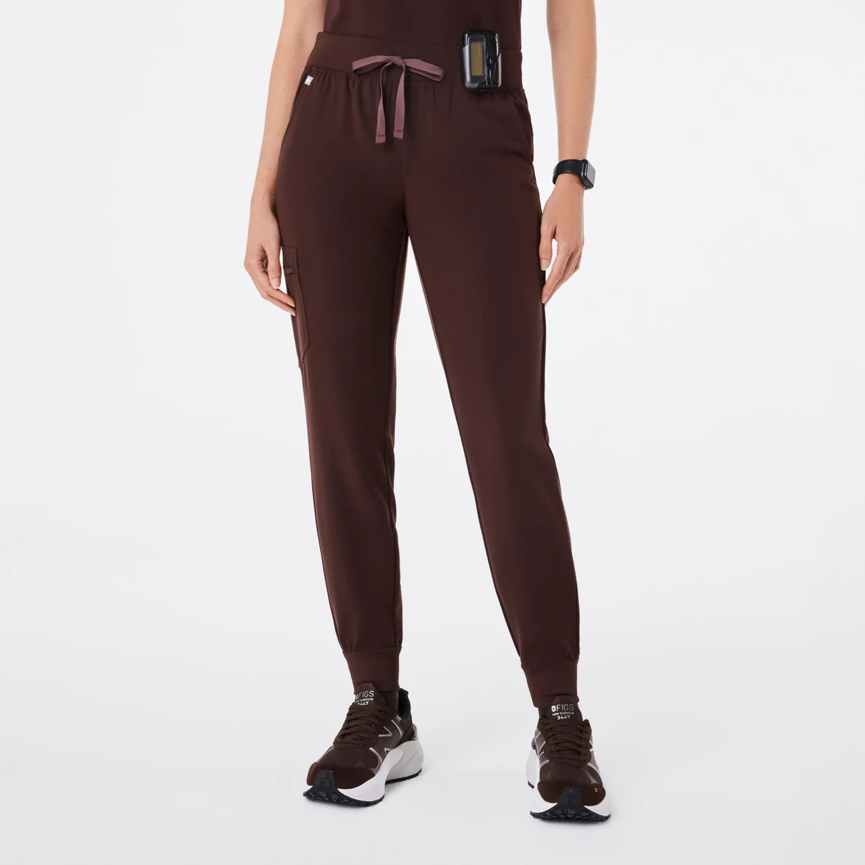 Women's Zamora Jogger Scrub Pants™  - Espresso · FIGS | FIGS