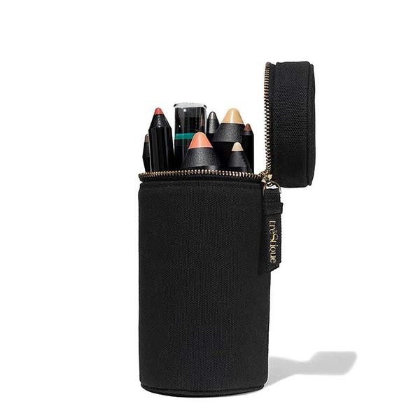 THE ESSENTIAL 8 | trestique