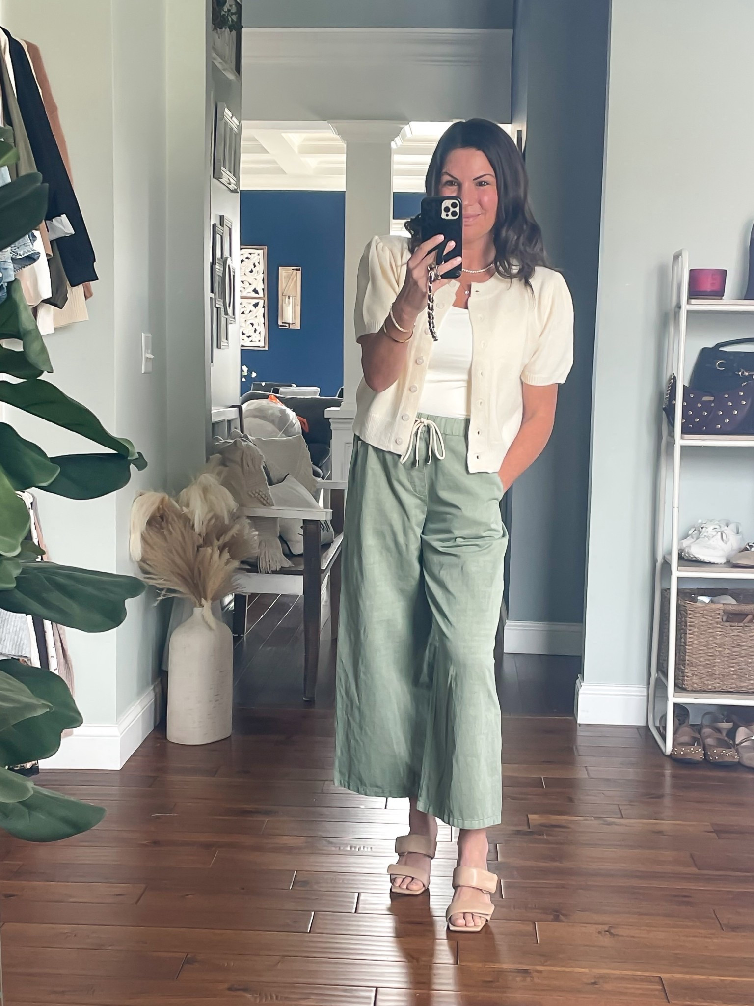 Spring outfit 

#LTKSeasonal #LTKmomlife #LTKOver40