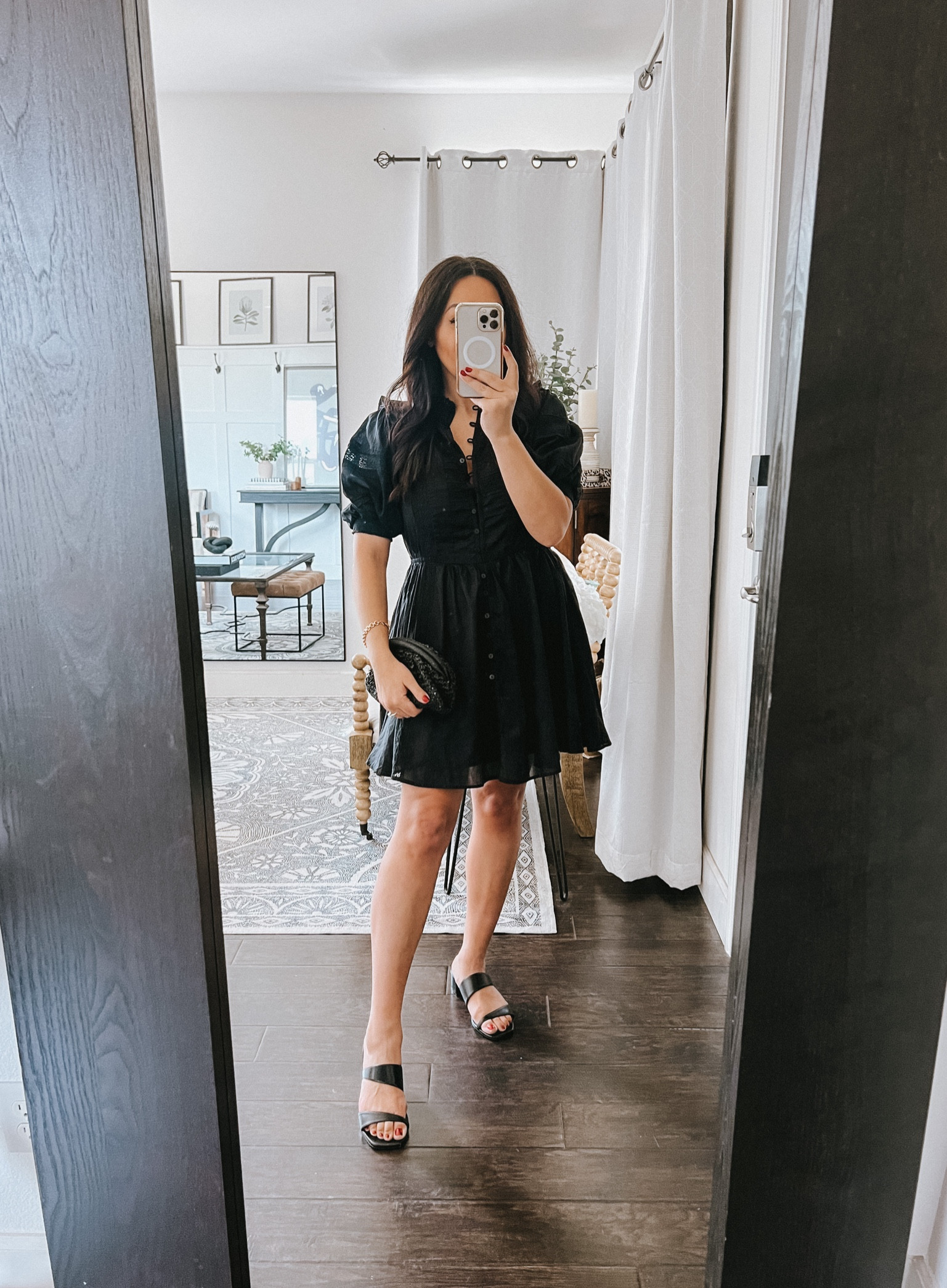 Wine tasting ootd! Sandals are 15% off first purchase 

@stuartweitzman #stuartweitzman #springstyle 

#LTKstyletip #LTKFind #LTKshoecrush