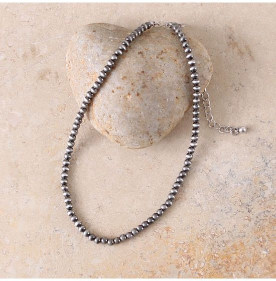 Navajo Pearl Choker Necklace | Rod's Western Palace/ Country Grace