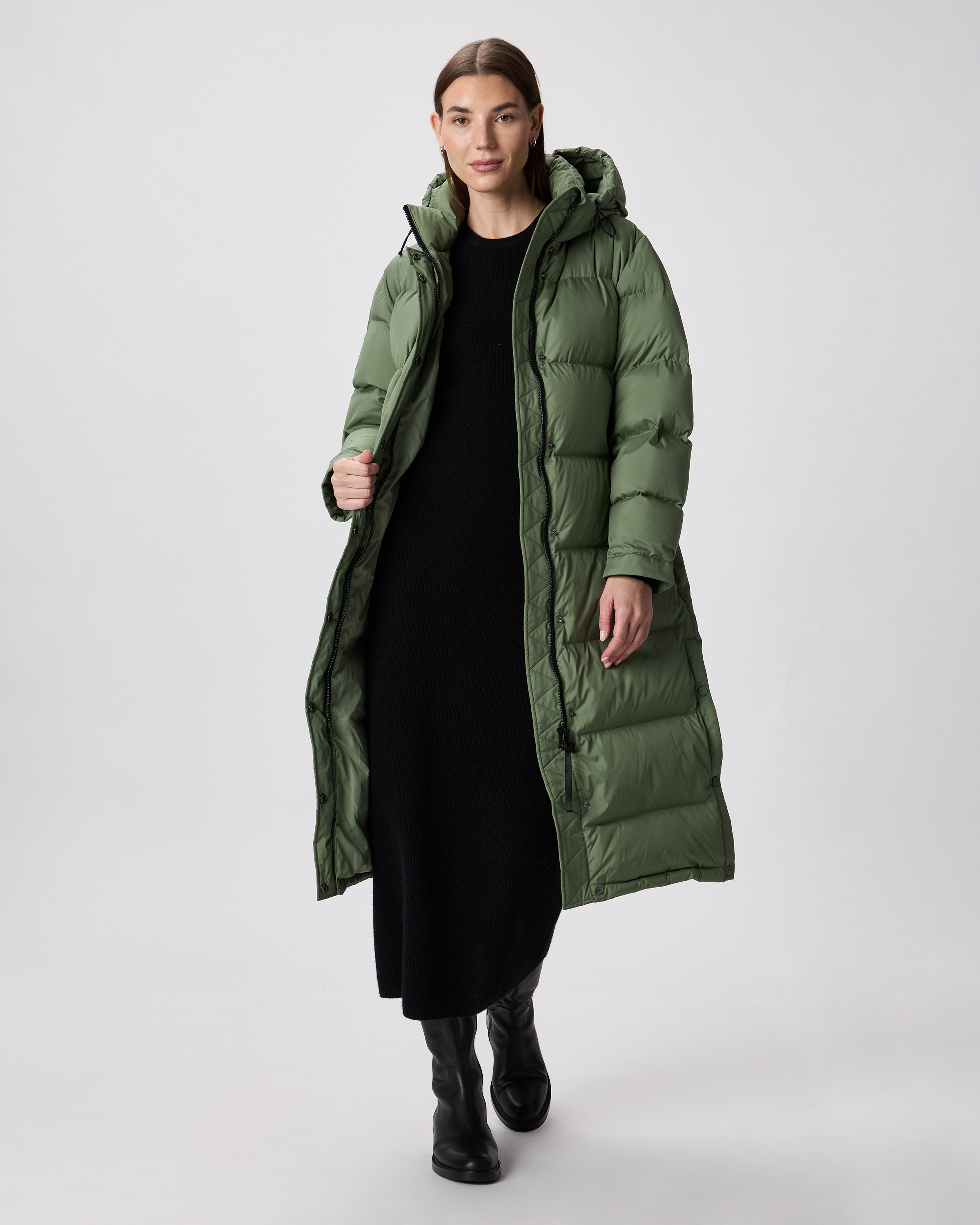 Quince | Women's Responsible Down Long Puffer Jacket in Sea Spray Green, Size Small, Recycled Polyester | Quince