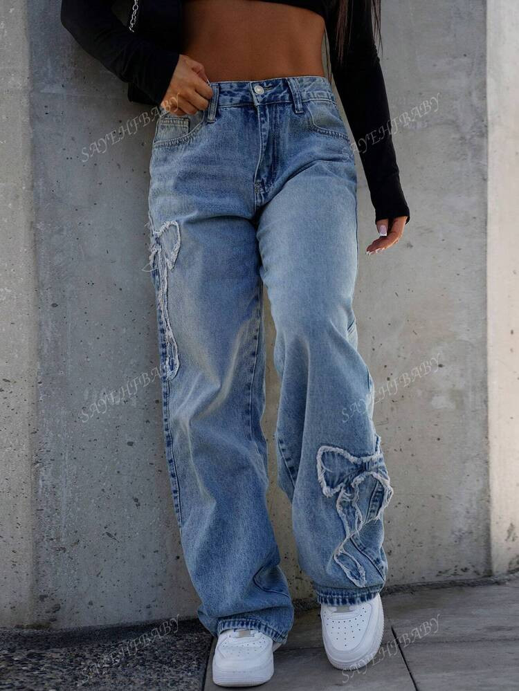 SAYEHFBABY Front Button Fly, Multi-Pocket, Bow-Tie Embroidered, Washed Straight-Leg Jeans | SHEIN