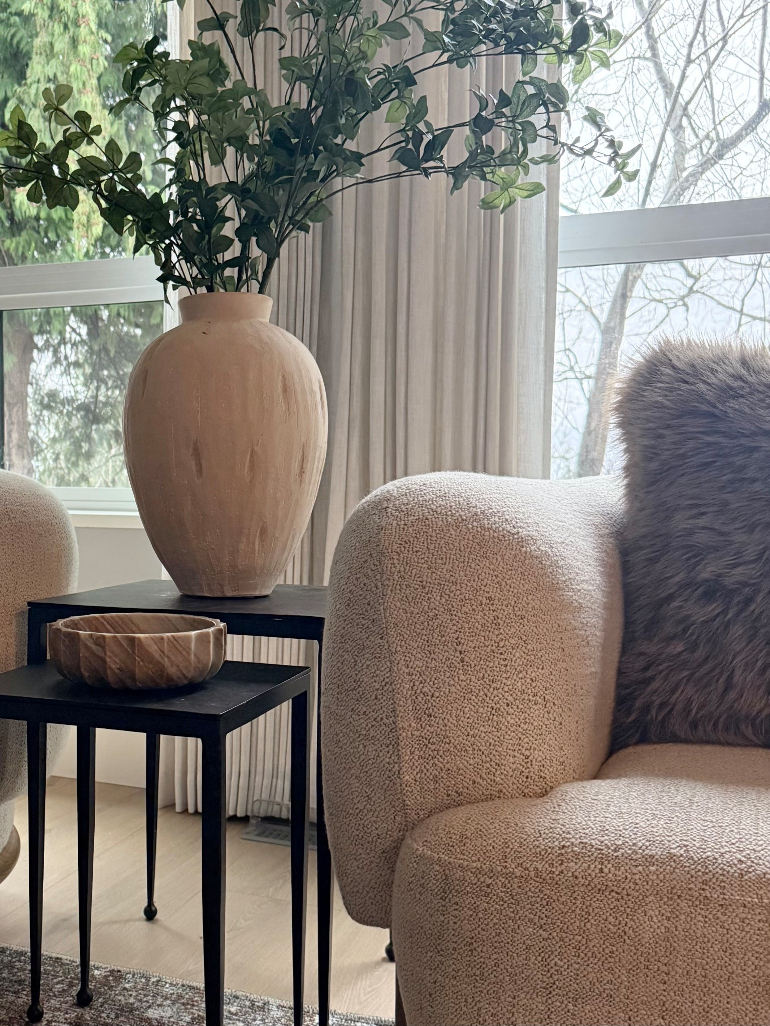 New at Target! Oversized vase and stems, marble dish.. looks expensive, but not really! 👌