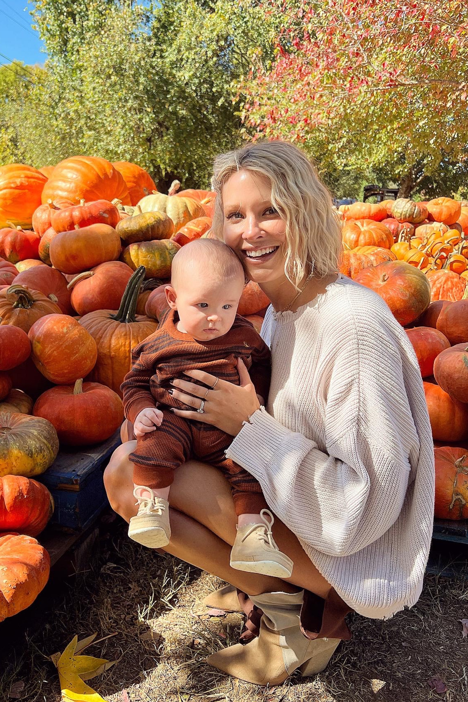 Baby sweats and moccasins for life🙌🏼🍂💛

#LTKSeasonal #LTKHalloween #LTKbaby