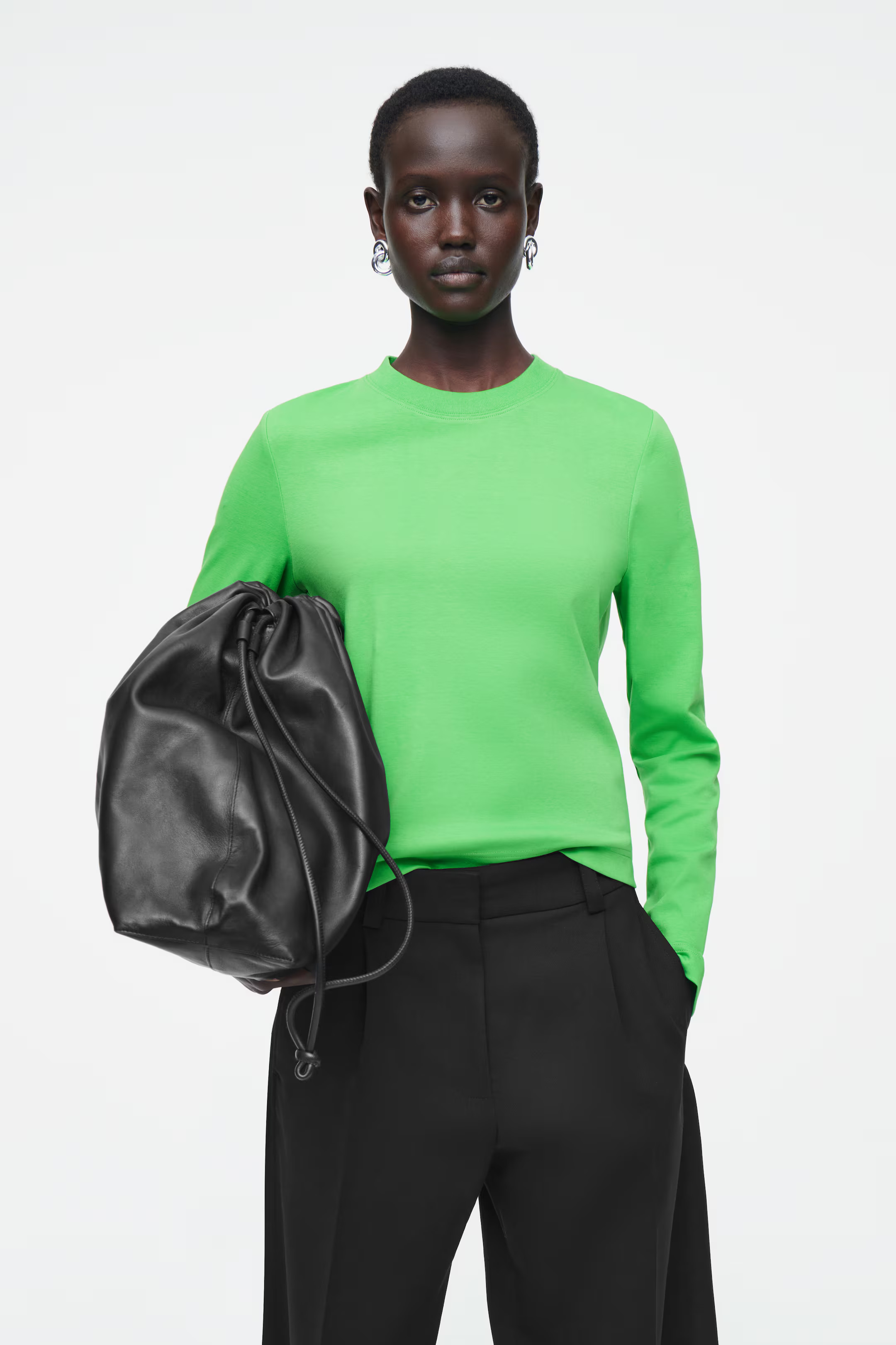 CLEAN CUT REGULAR LONG-SLEEVED T-SHIRT | H&M (DE, AT, CH, NL, FI)