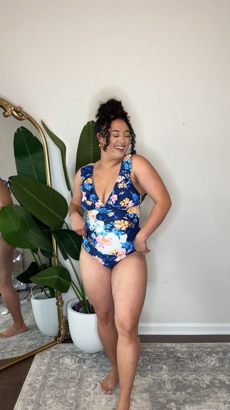 Cupshe swimsuit wearing a size large #cupshe #swimsuit 