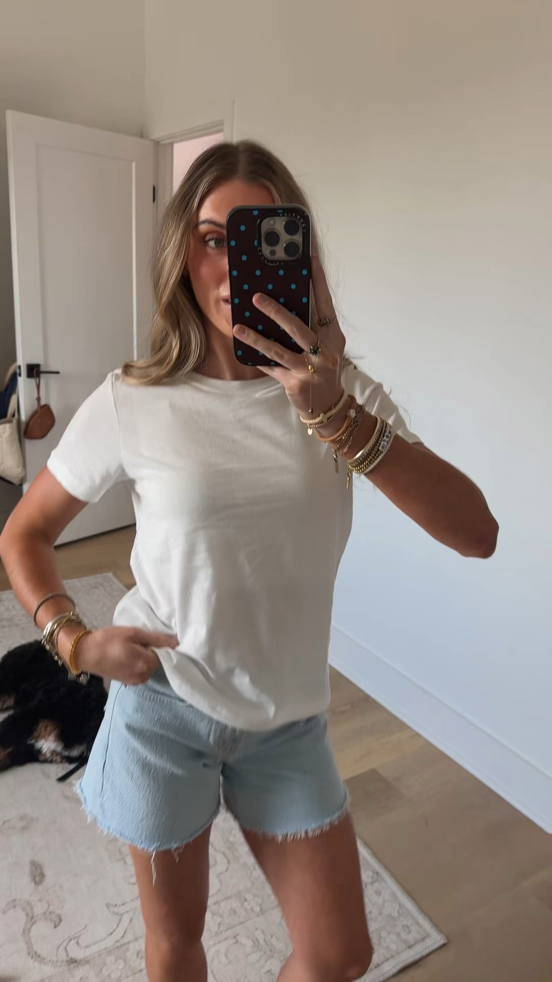 @klassy size xs Designed for your braless every day. This Cotton Tee is full-length with a clean crew neckline—designed with built-in support so you can skip the bra without skipping shape. Breathable cotton keeps it light, while our compressive band holds the girls just right. 

#LTKgrwm #LTKSeasonal #LTKootd