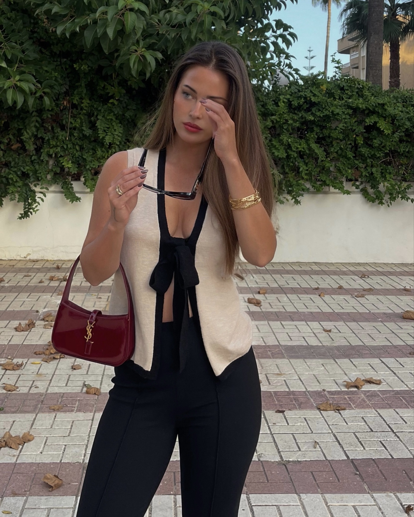 Shoes are Chanel but I can’t find these online. The rest of the outfit is 🔗 

*these are commission links 

#LTKbag #LTKstyletip #LTKshoes