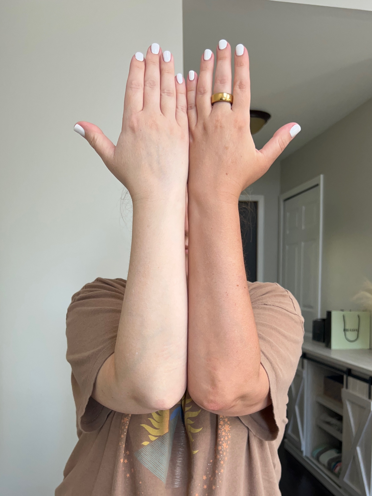 One coat of self tanner 10/10 ⭐️2 hour  #selftan 

#LTKmorningroutine #LTKgrwm #LTKmomlife