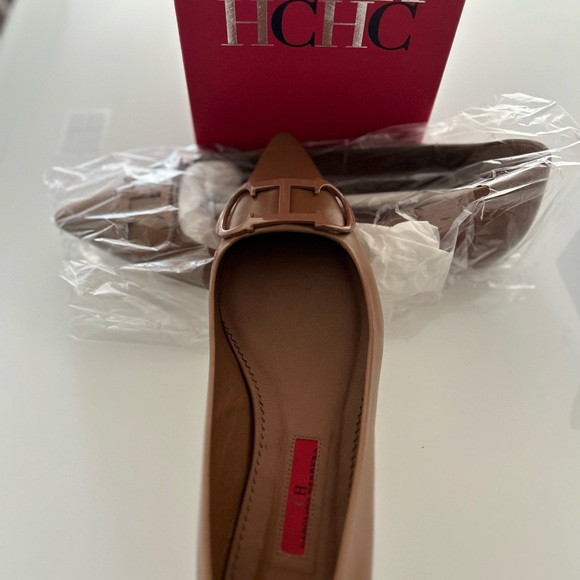 Carolina Herrera flat brown | Poshmark