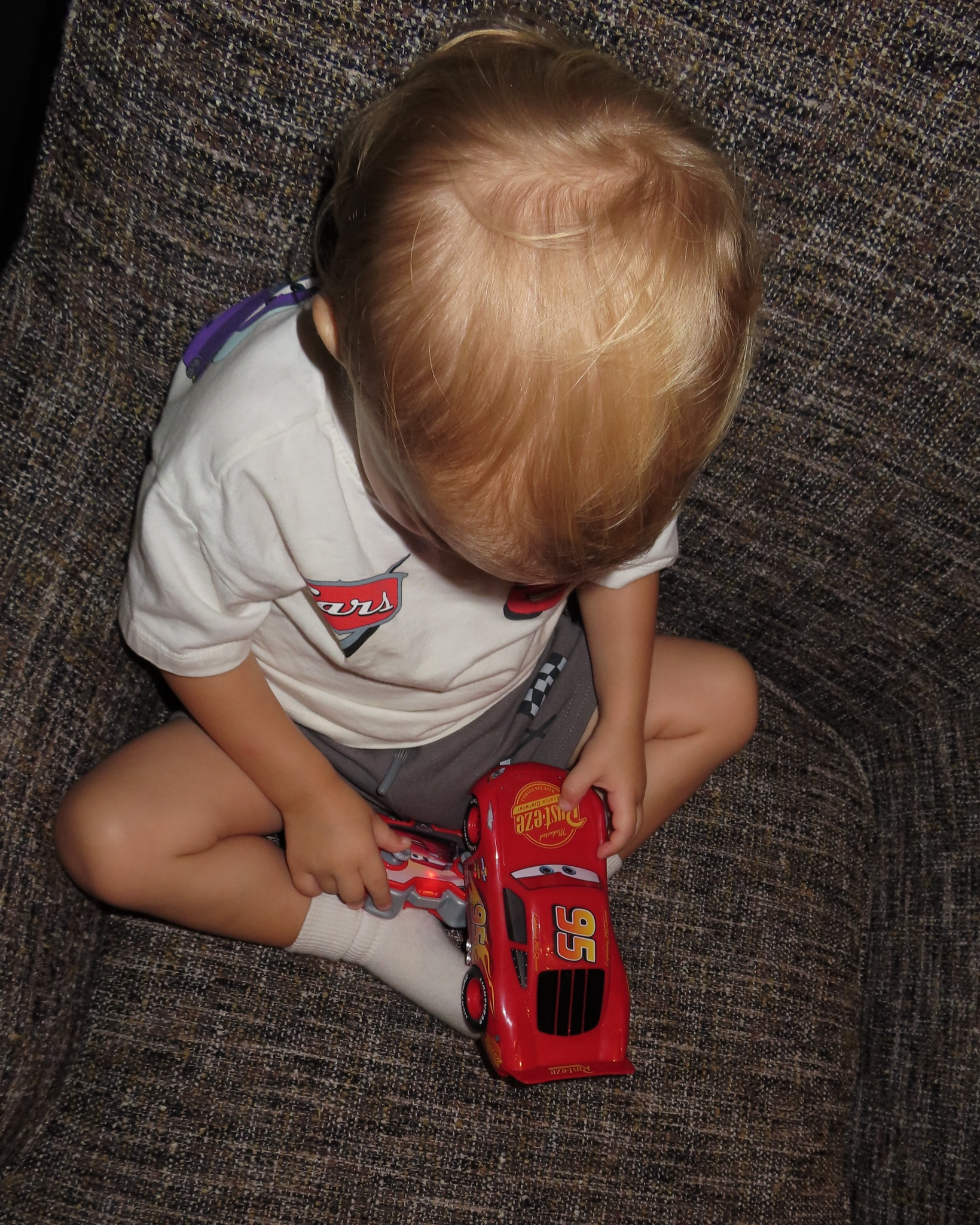My toddler loves his new Lightning Mcqueen RC car!🏎️

#LTKKids