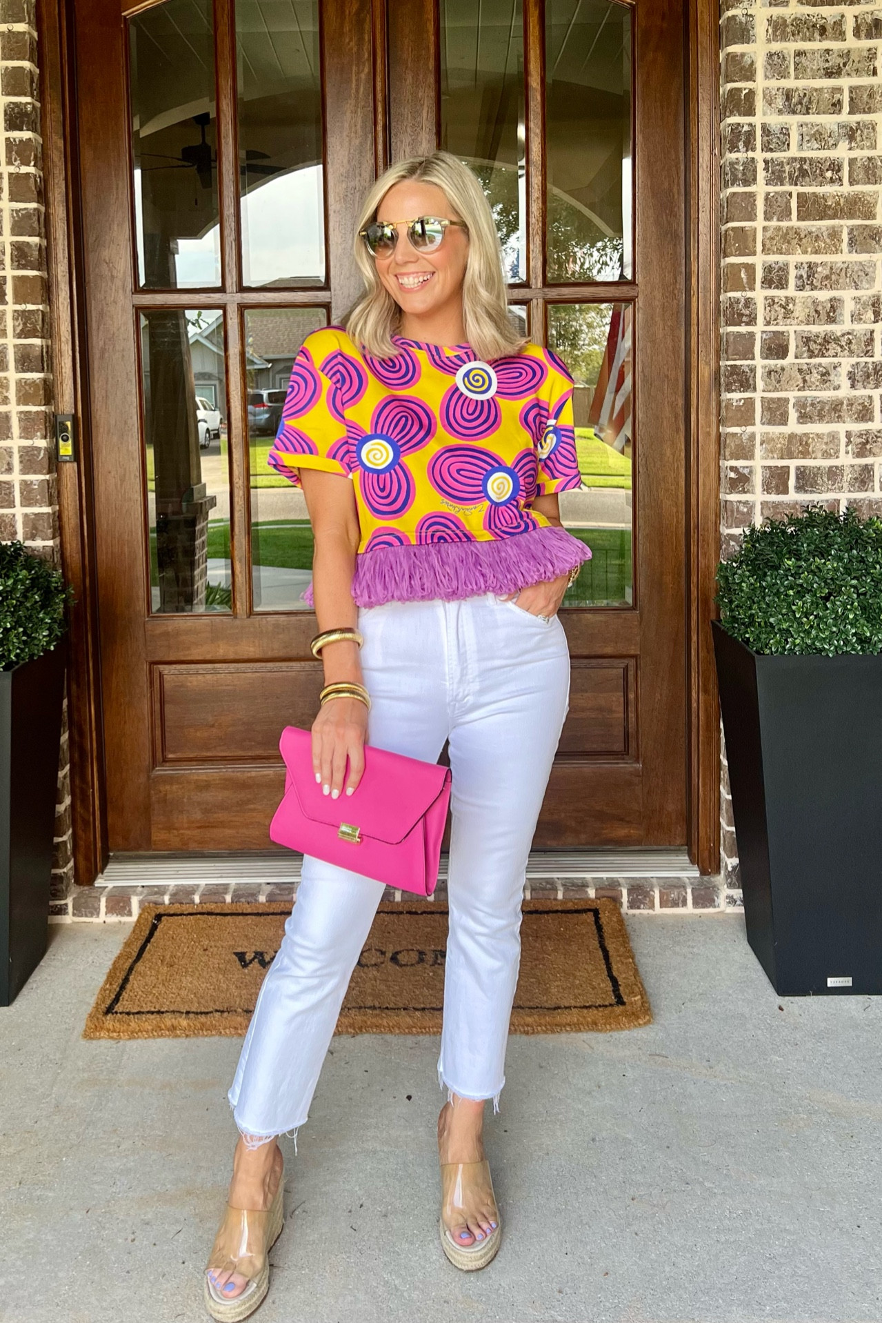Dinner OOTD
Top: Celia B, size small (could’ve done XS)
Denim: Mother, size 26
Shoes: Zara but linking similar
Sunnies: Krewe
Clutch: old target
Earrings: Party Favor Vintage
Bangles: Budha and Kiss me Kate 


#LTKStyleTip #LTKParties #LTKFindsUnder100