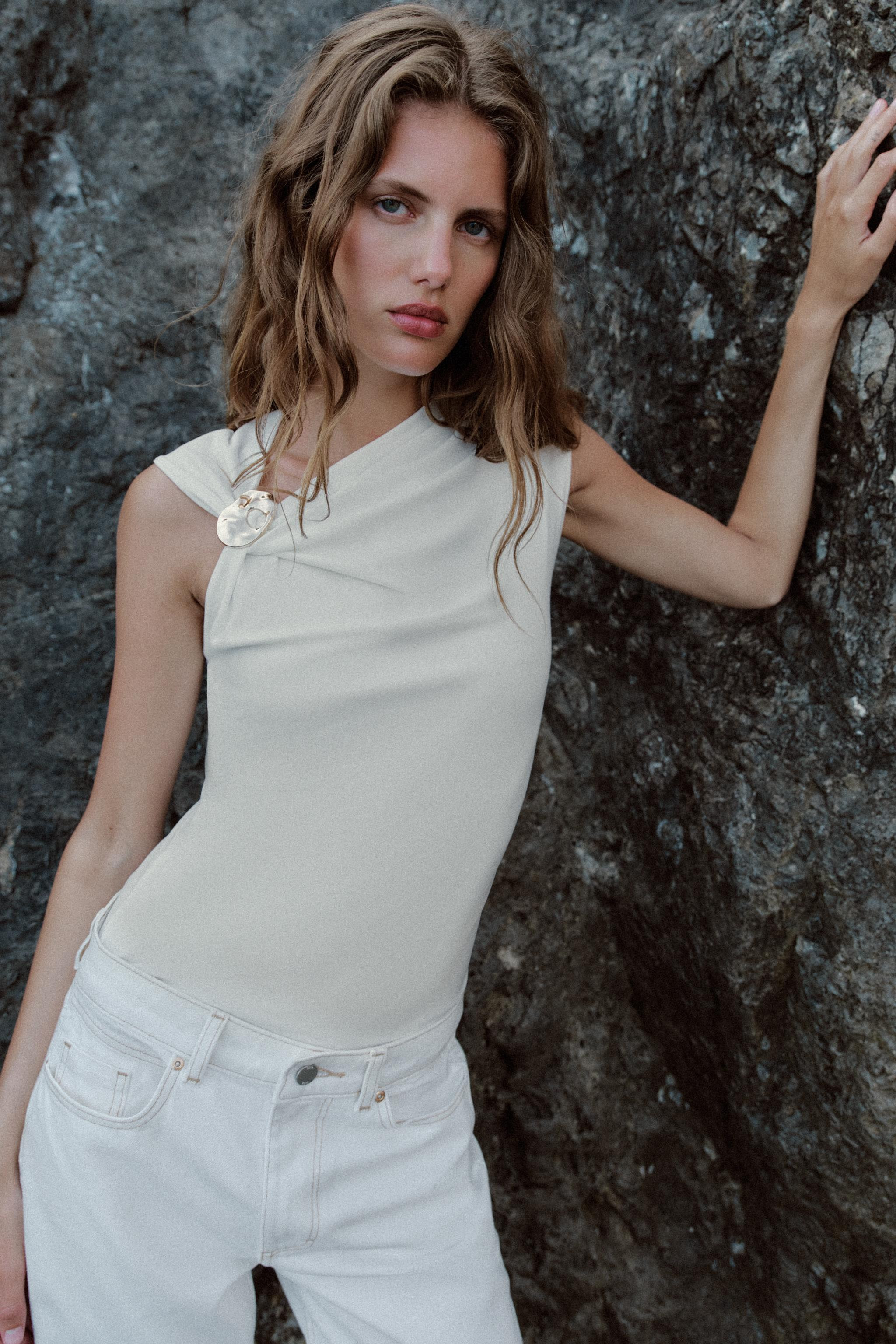 DRAPED TOP WITH METALLIC DETAIL | Zara US