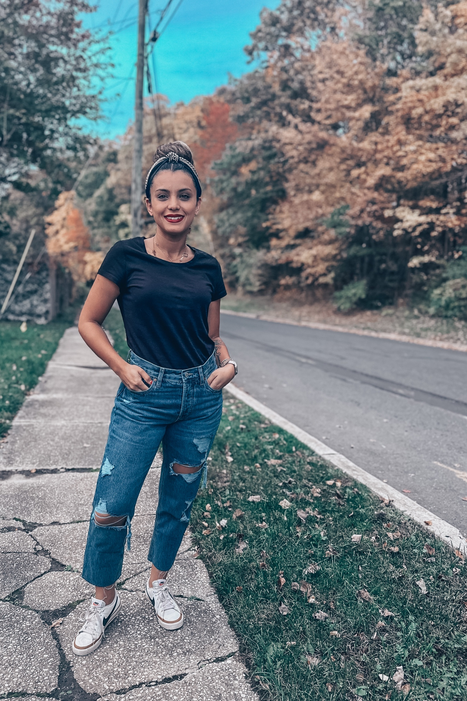 #MomJeans ? Yes!!! Get these for $15.73 at #OldNavy ‼️ They’re on sale with an extra 30% off at checkout. #OldNavyFinds #LTKOOTD #LTKunder20 #Sale #Fall #FallWear #RippedJeans #Jeans #HighWaisted #MomFit #MomOOTD #OOTD #EverydayLook 

#LTKSeasonal #LTKstyletip #LTKHolidaySale