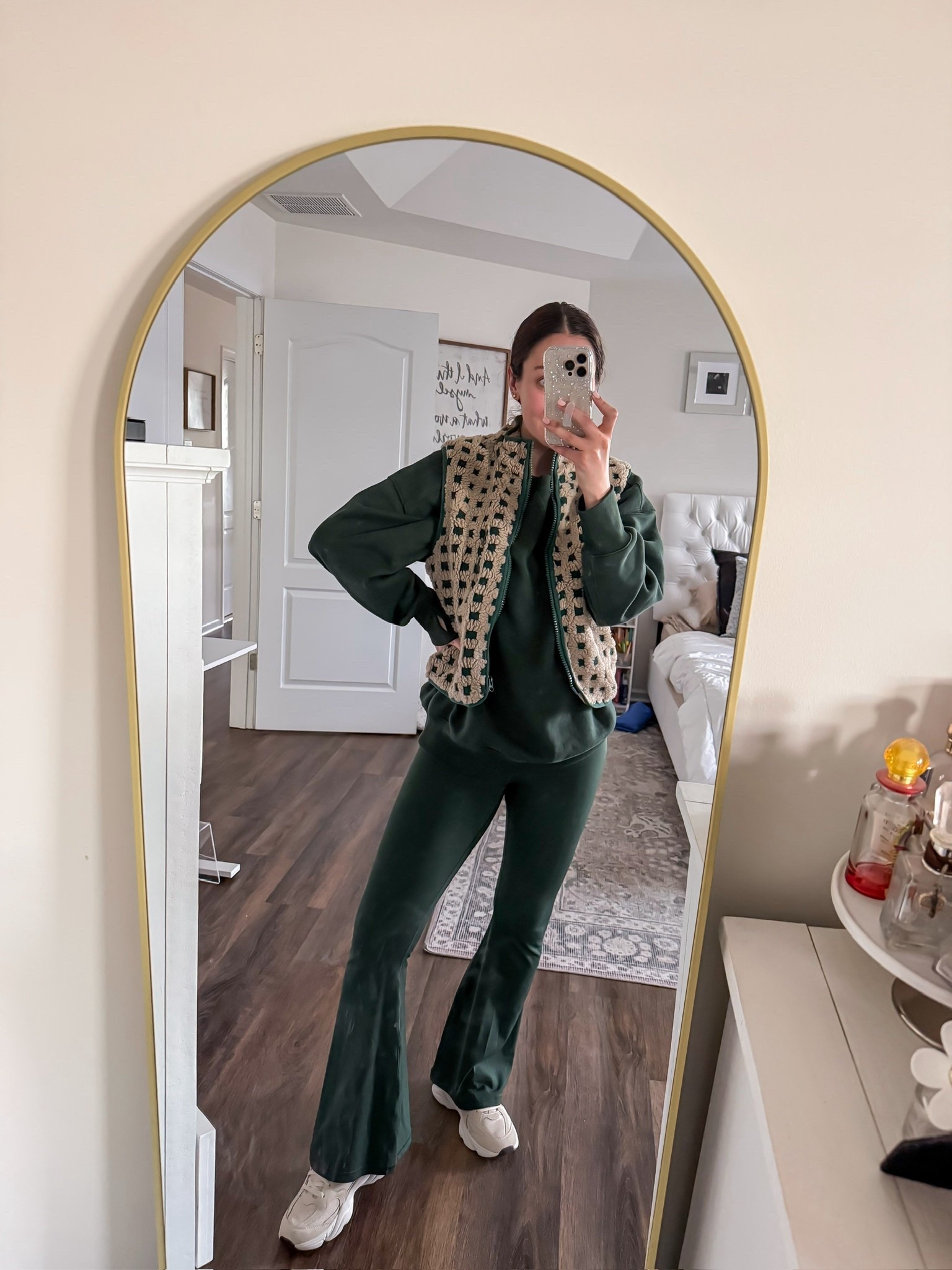 Hunter green matching set from aerie + fuzzy vest from Amazon 

#LTKSeasonal #LTKootd