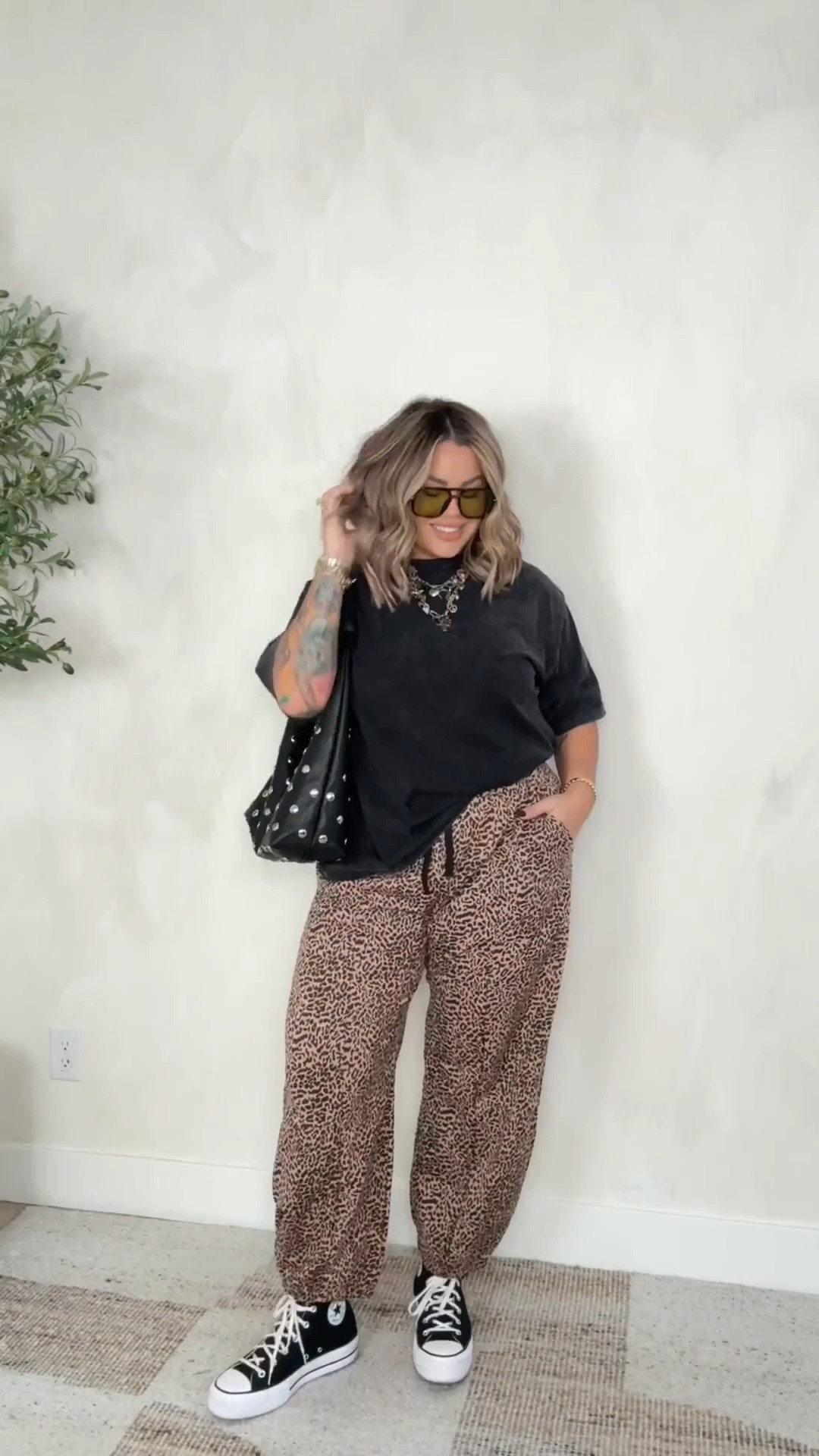 Top xl 
Pants xl 
#amazon #edgy #freepeople 

Follow my LTK @shaynaslife on the @shop.LTK app to view this post and get my exclusive app-only content!

#liketkit 
@shop.ltk
https://liketk.it/5r3SN

#LTKMidsize #LTKFindsUnder50 #LTKFindsUnder100