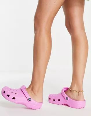 Crocs classic shoe in taffy pink | ASOS (Global)