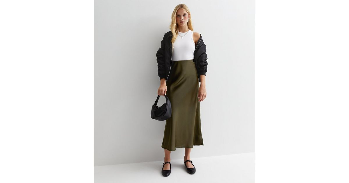 Petite Khaki Satin Midaxi Skirt
						
						Add to Saved Items
						Remove from Saved Items | New Look (UK)