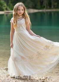 Jolie Maxi Dress in Ivory | Joyfolie