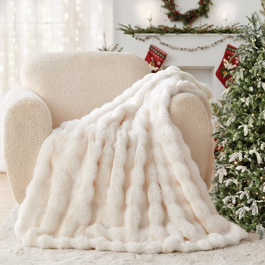 Lotus Karen Faux Fur Throw Blanket Cream White - Big Bubble Rabbit Fluff Blanket for Couch, Small... | Amazon (US)