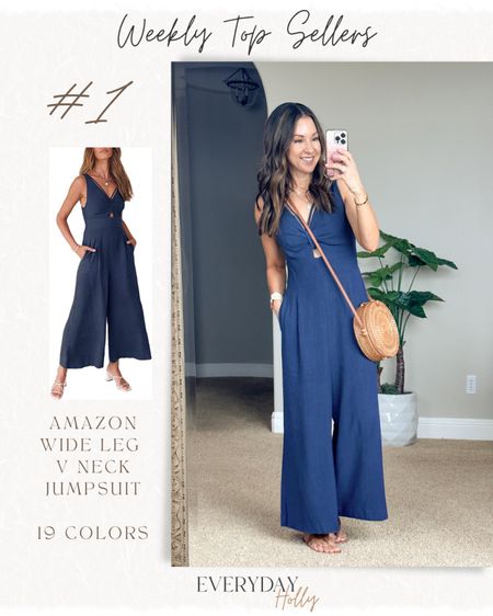 Petite Friendly v neck jumpsuit perfect for summer.  Size small, unaltered. I am 5'1", 109lbs.  vacation outfit | Graduation outfit | Date night outfit | wine tasting outfit 
#linenjumpsuit
