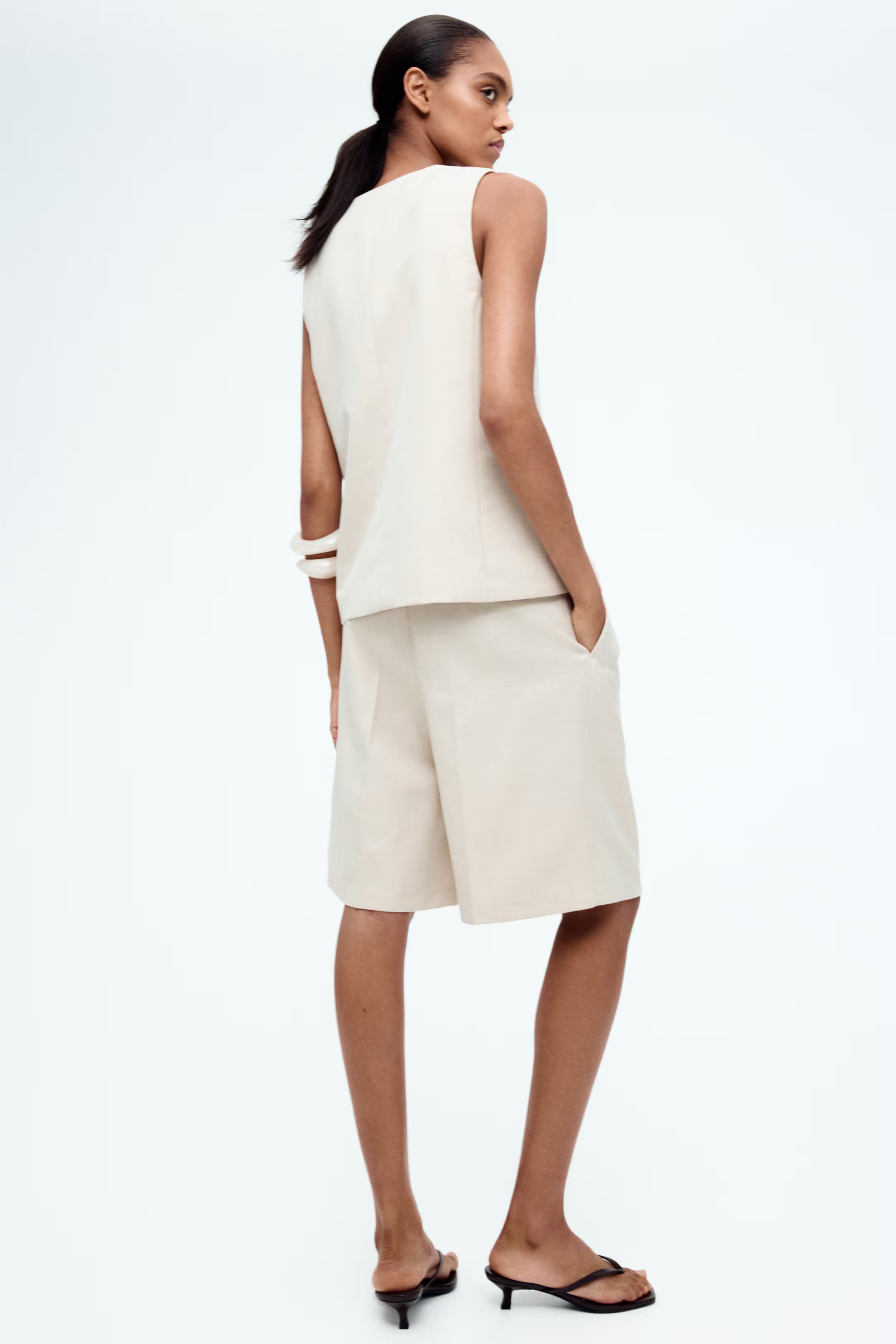 Bermuda shorts | H&M (UK, MY, IN, SG, PH, TW, HK)