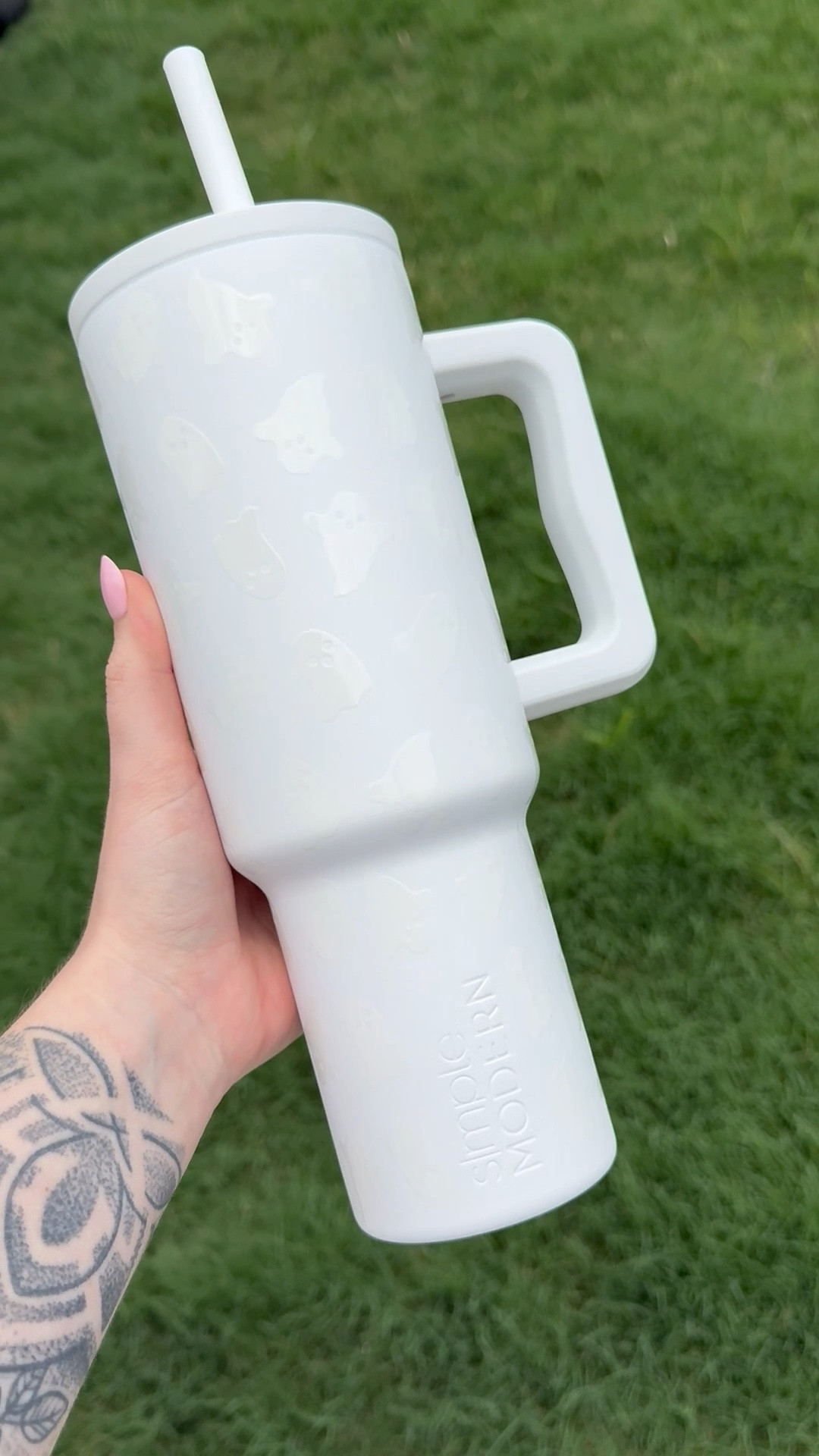 The cutest Halloween cup ever! I’m obsessed with Simple Modern now  

#LTKSeasonal #LTKActive #LTKFindsUnder50