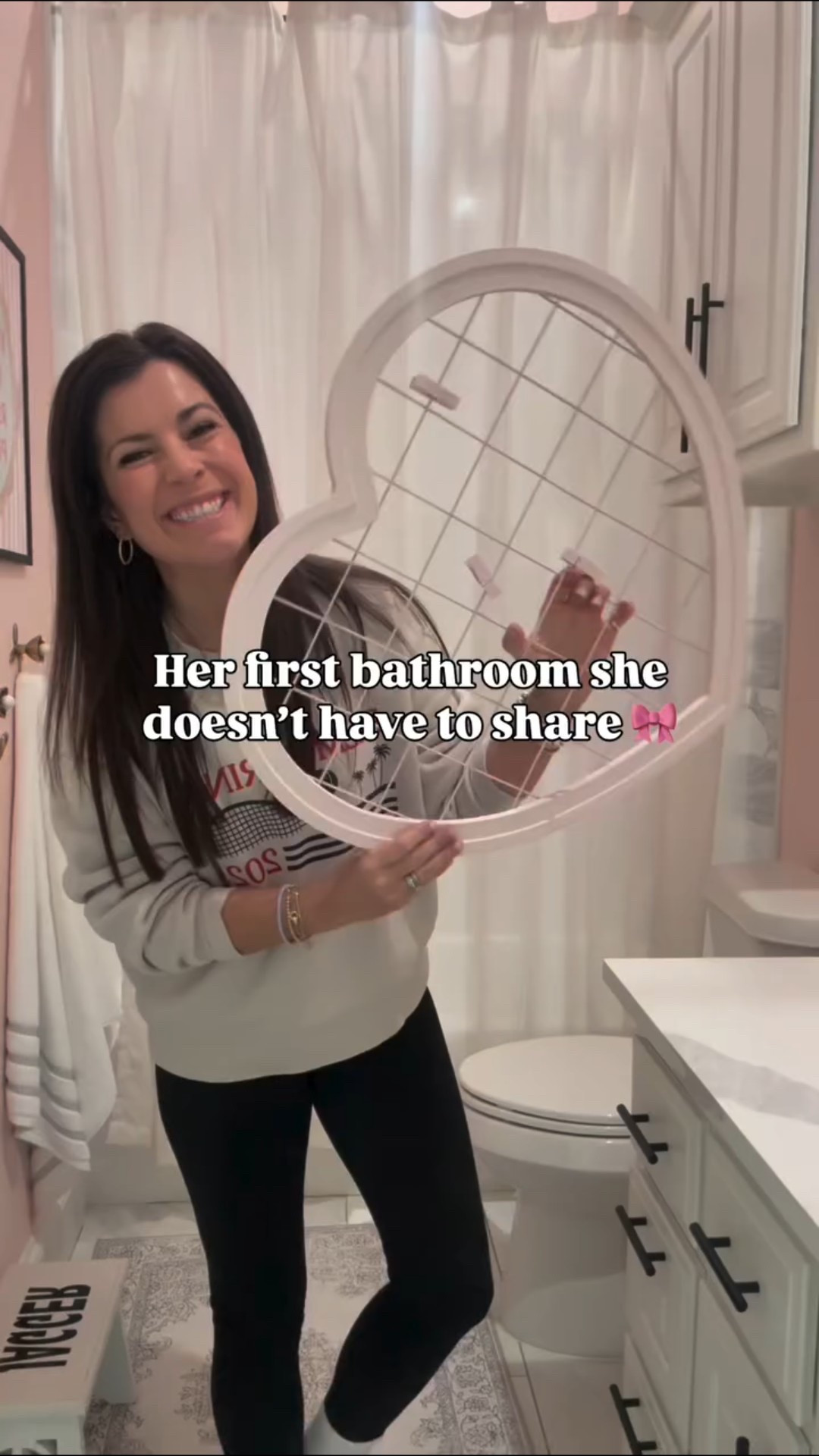 🩷🎀 Girlie Glam Bathroom Glow-Up ✨
We turned a heart greeting card grid into the cutest bow organizer 🎀 Pretty, practical, and perfect for little accessories.

Girl bathroom makeover. Bathroom makeover. Bow organizer. Small space organization. Organized bathroom. Bathroom organizers for girls.

#LTKHome #LTKKids #LTKFindsUnder100