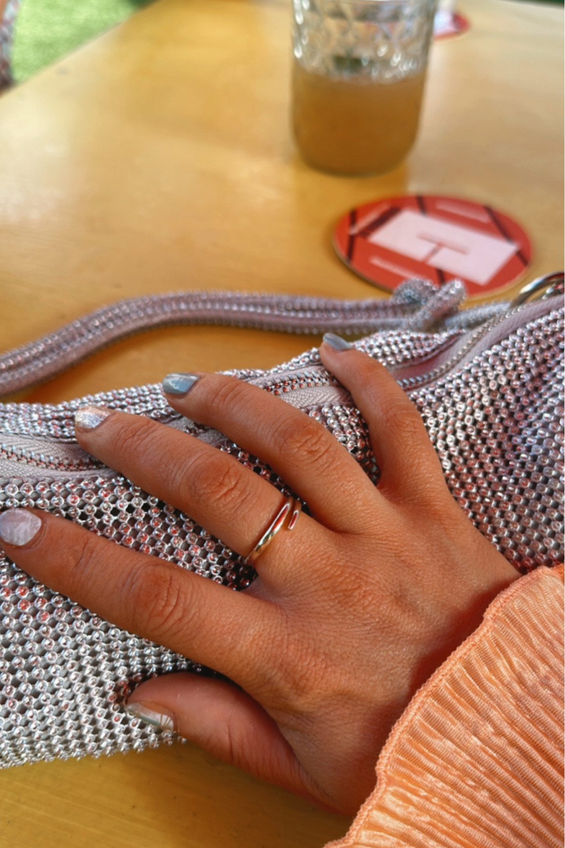 This viral purse is the perfect accessory to stand out! #sparkle #purse #founditonamazon #amazonfashion

#LTKsalealert #LTKstyletip #LTKunder50