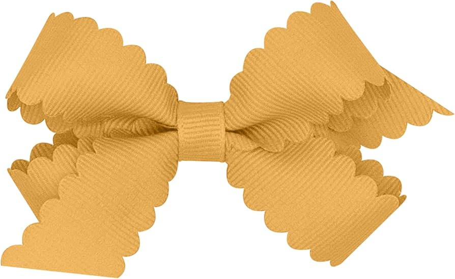 Wee Ones Girls' Classic Grosgrain Hair Bow with Scalloped Edges and Plain Wrap Center on a WeeSta... | Amazon (US)