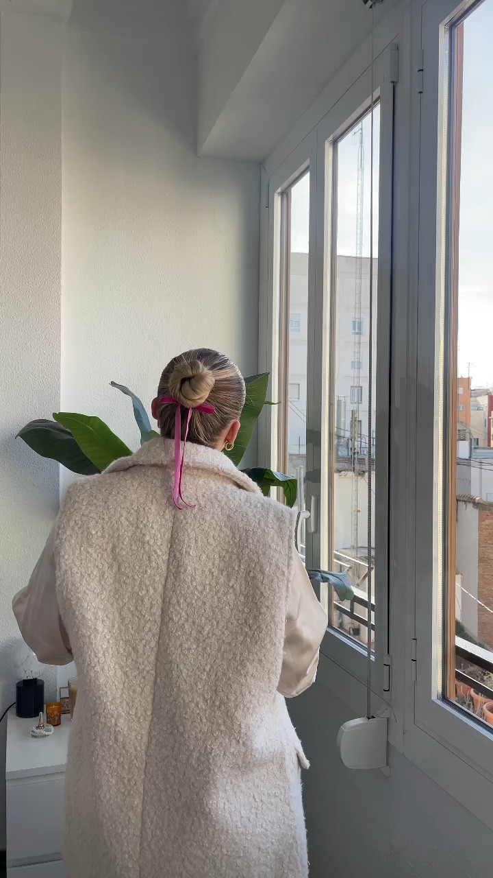 Holiday Hair Tut — super easy and festive 🎀 products used would also make a great gift!! 

#LTKHoliday #LTKVideo #LTKGiftGuide