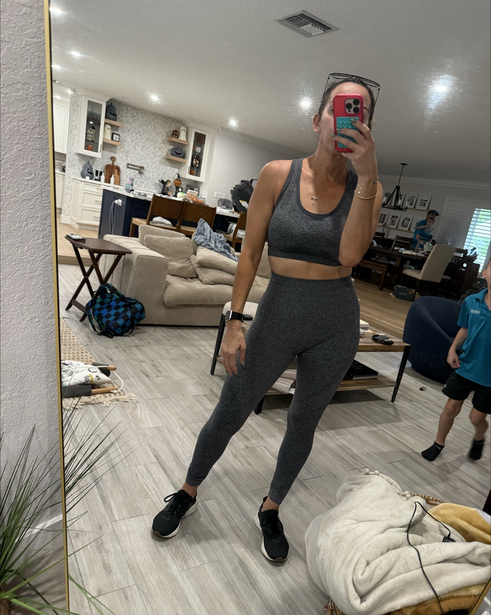 Workout outfit of the day.
.
Amazon fashion. Amazon workout apparel . Weighted vest 
.
Mom life. Mom apparel


#LTKActive #LTKFindsUnder100 #LTKFindsUnder50