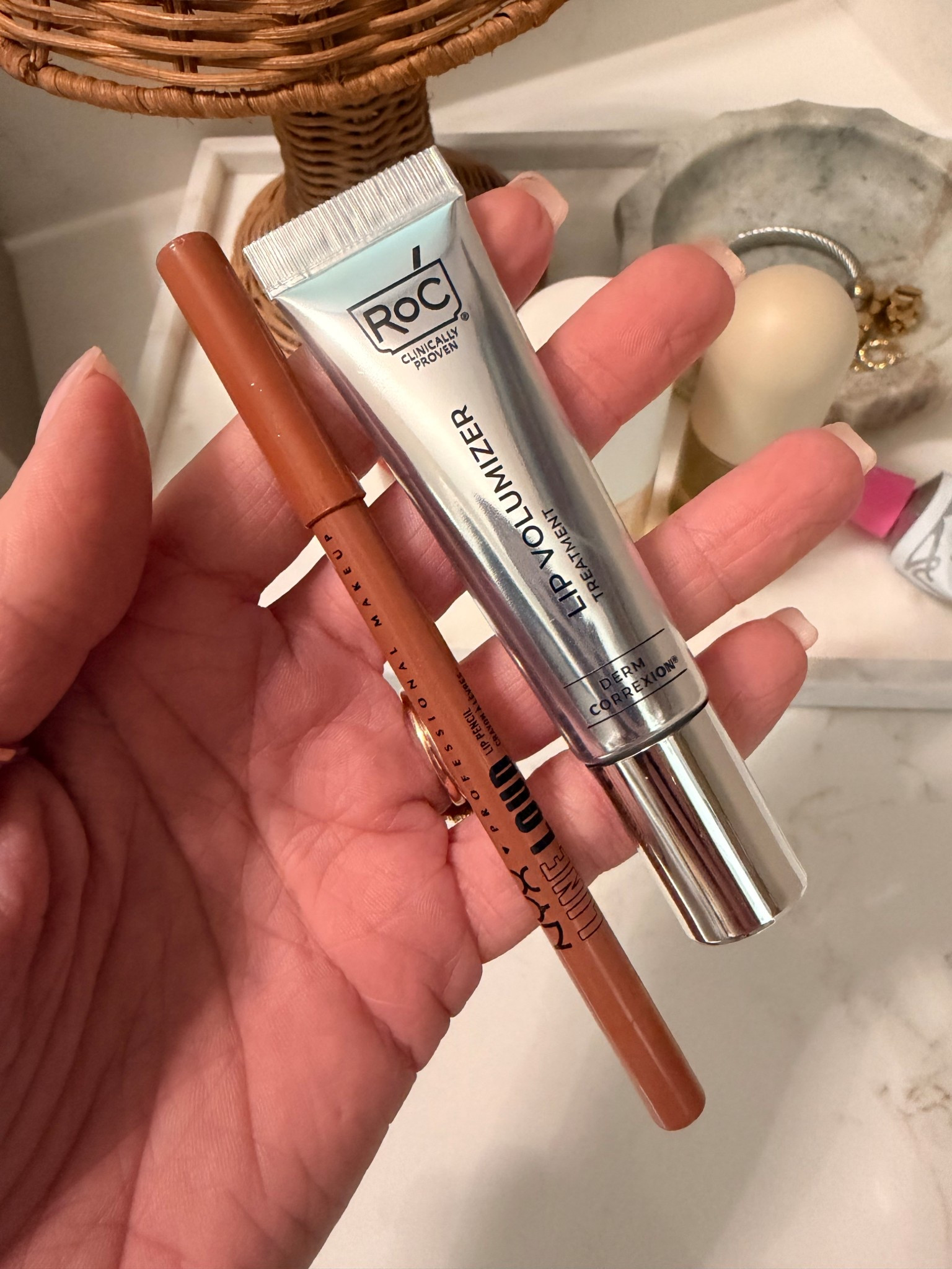 Lip combo - liner color is global citizen 