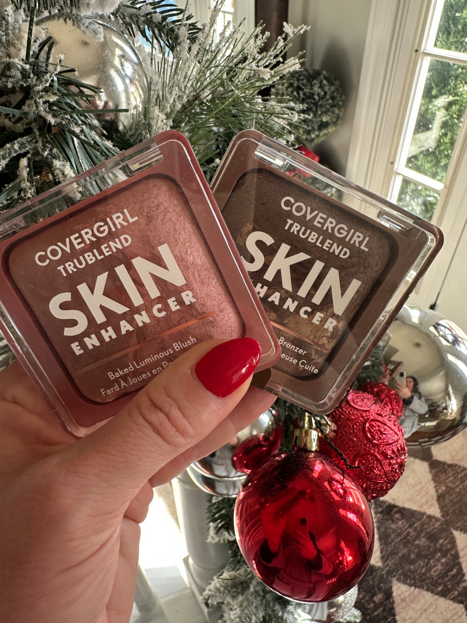 Toasty blush
These new cover girl, skin enhancers rival, the famous hourglass, ambient light palette for a fraction of the cost! 
I’m linking at Ulta & Amazon for your convenience! 
