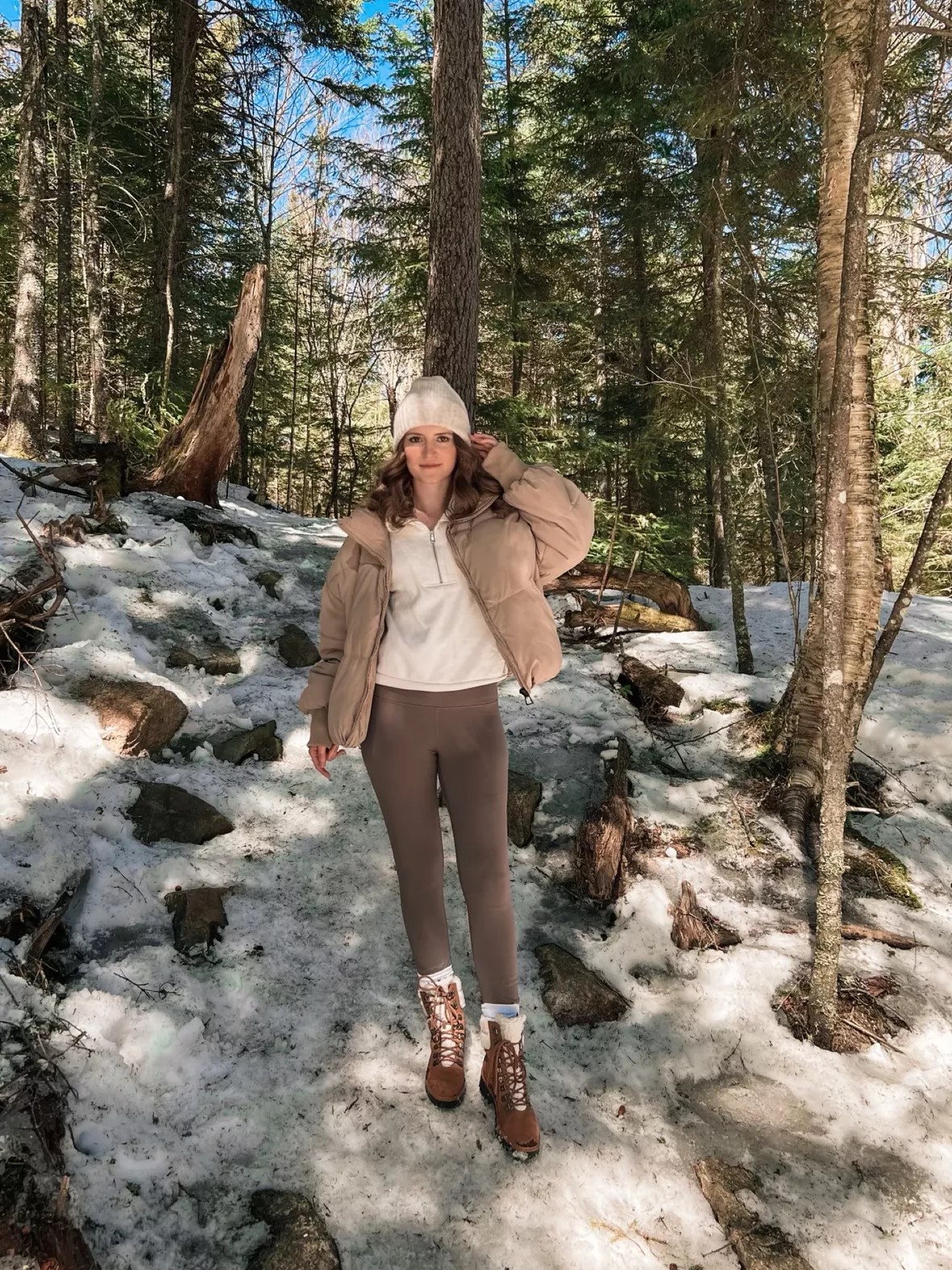 Hiking outfit idea  Cute hiking outfit, Hiking outfit women, Hiking outfit