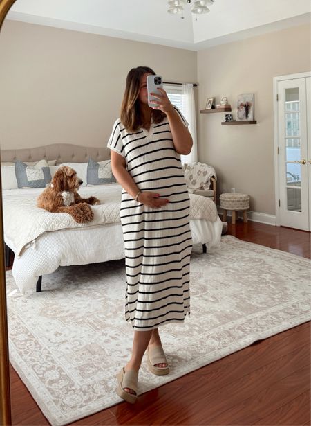 Bump friendly midi dress - in a large & 28 weeks pregnant 




#LTKBump