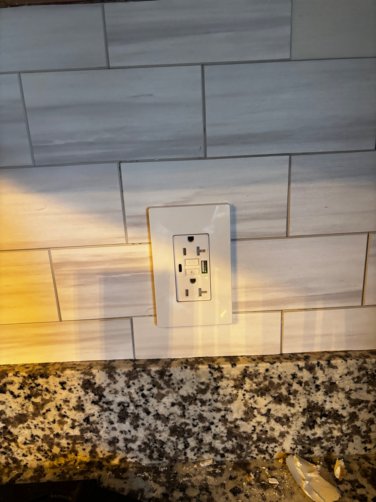 Backsplash DIY
#ad #amazonmusthaves

#LTKdayinmylife #LTKHome