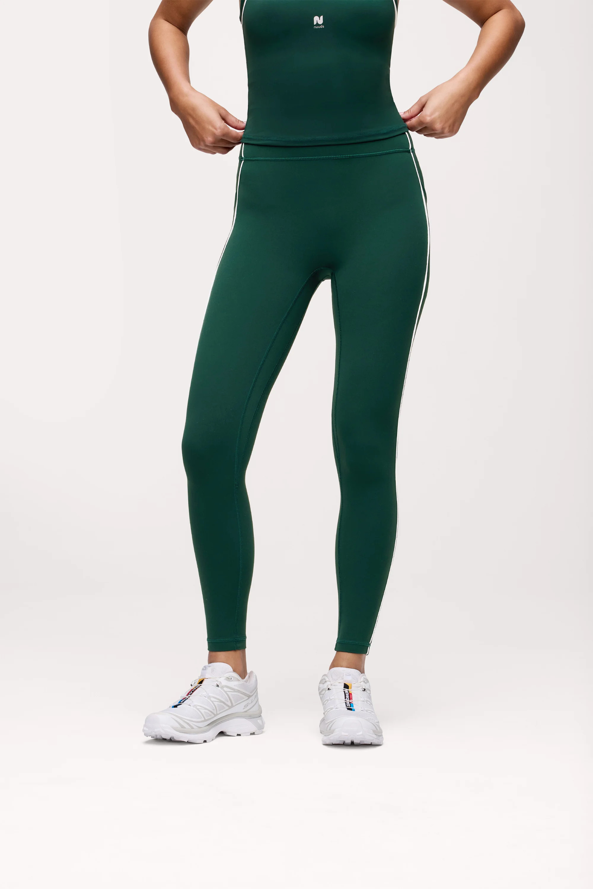 Motion
      
    
  
  Piped Legging with Pocket | nuuds