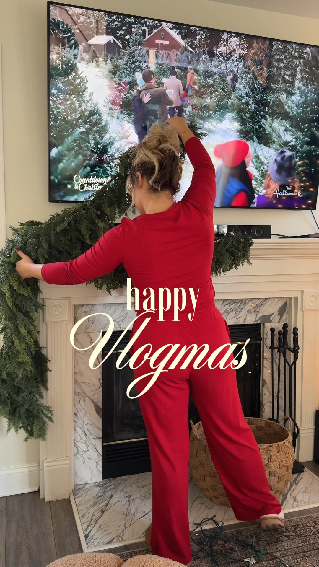 mantle decorating 🎄❣️✨

#LTKHome #LTKHoliday #LTKCyberWeek