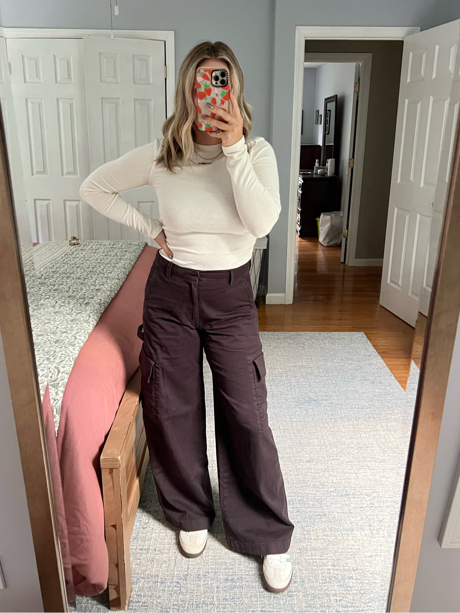 Wide leg cargo pants, fall pants, cargo pants, long sleeve top, sweater, samba, gazelle, adidas, work wear, under 100, sale 

#LTKActive #LTKFindsUnder50 #LTKWorkwear