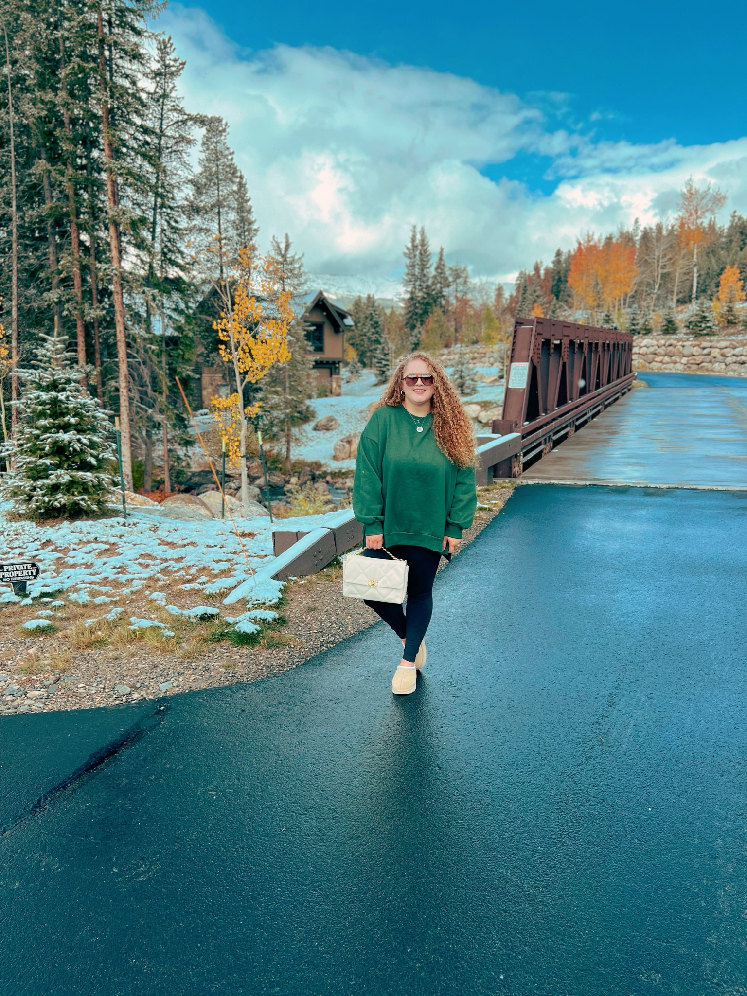 Oversized sweatshirts are my jam 👏🏻 sweatshirt | oversized sweatshirt | green sweatshirt | Amazon sweatshirt | Amazon oversized sweatshirt | green Amazon sweatshirt | leggings sweatshirt | leggings top | leggings | Amazon leggings | lululemon leggings dupe | Amazon lululemon leggings dupe | Amazon Lululemon dupe | uggs | Ugg Tasmans | Ugg Tasman mustard seed | Fall | fall tops | amazon finds | amazon fashion | Amazon look | amazon outfit | fall outfit | fall look | fall outfit inspo | fall fashion | fall fashion finds | amazon fall outfit | Amazon fall fashion finds | amazon fall finds | fall transition look | fall transition outfits | travel | travel outfit | travel outfit inspo | amazon travel finds | amazon travel look 

#LTKxPrime #LTKmidsize #LTKSeasonal