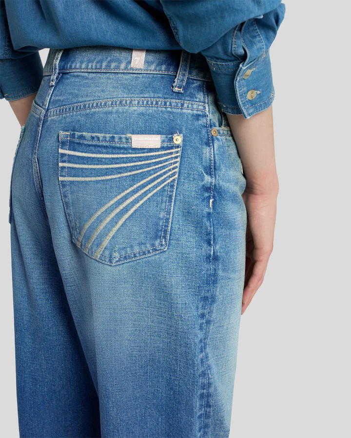 MANKIND Zoey Super Wide Leg in Seabiscuit | 7 For All Mankind | 7 For All Mankind