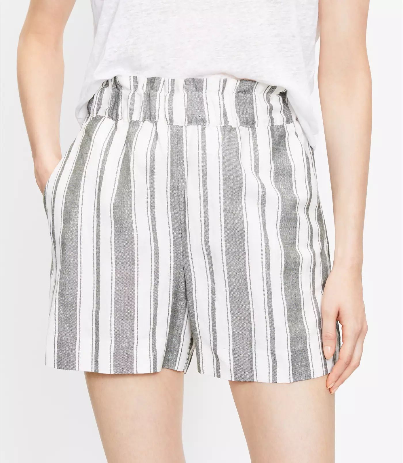 Pull On Shorts in Striped Linen Blend | LOFT | LOFT