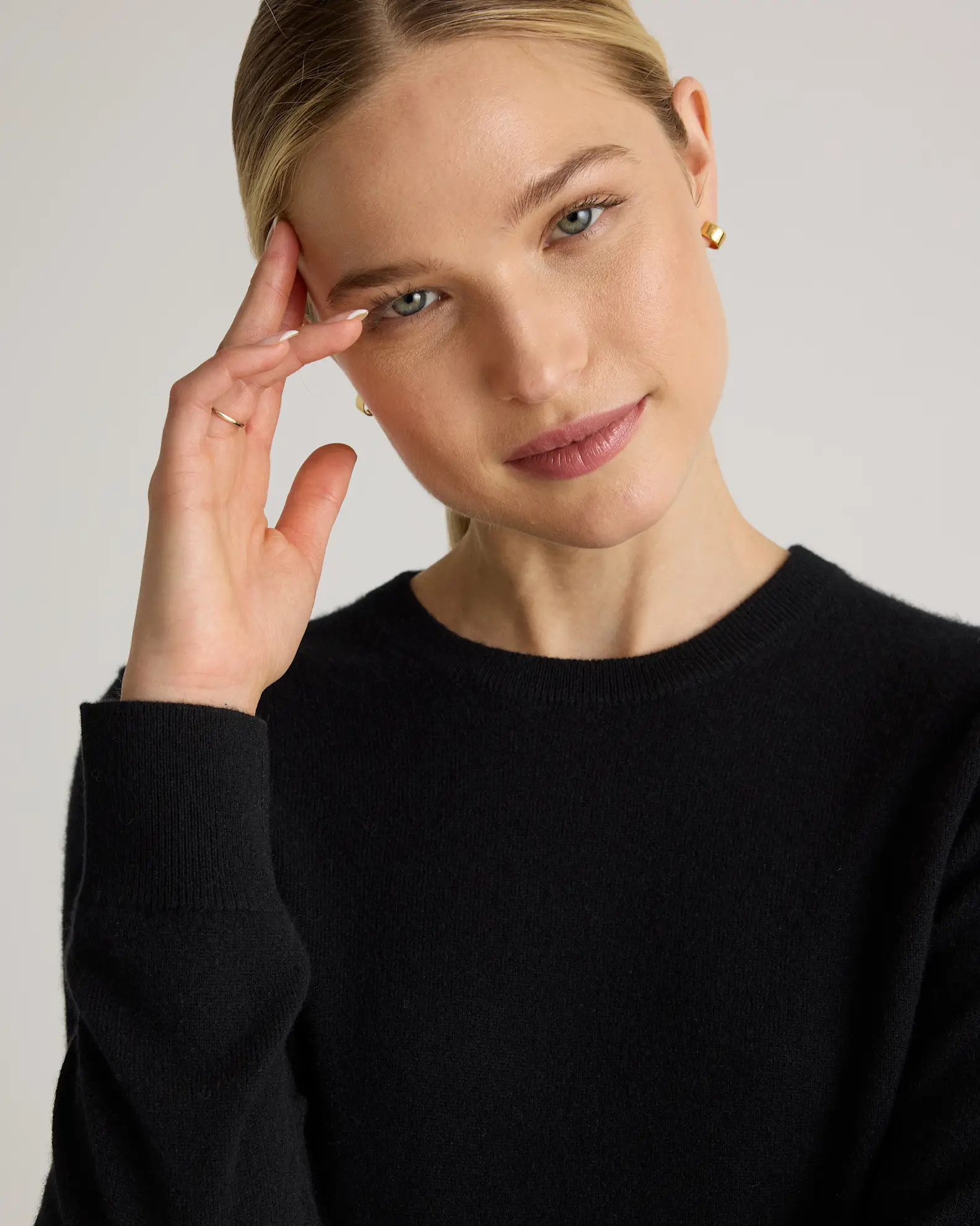 The $50 Cashmere Crewneck Sweater | Quince | Quince