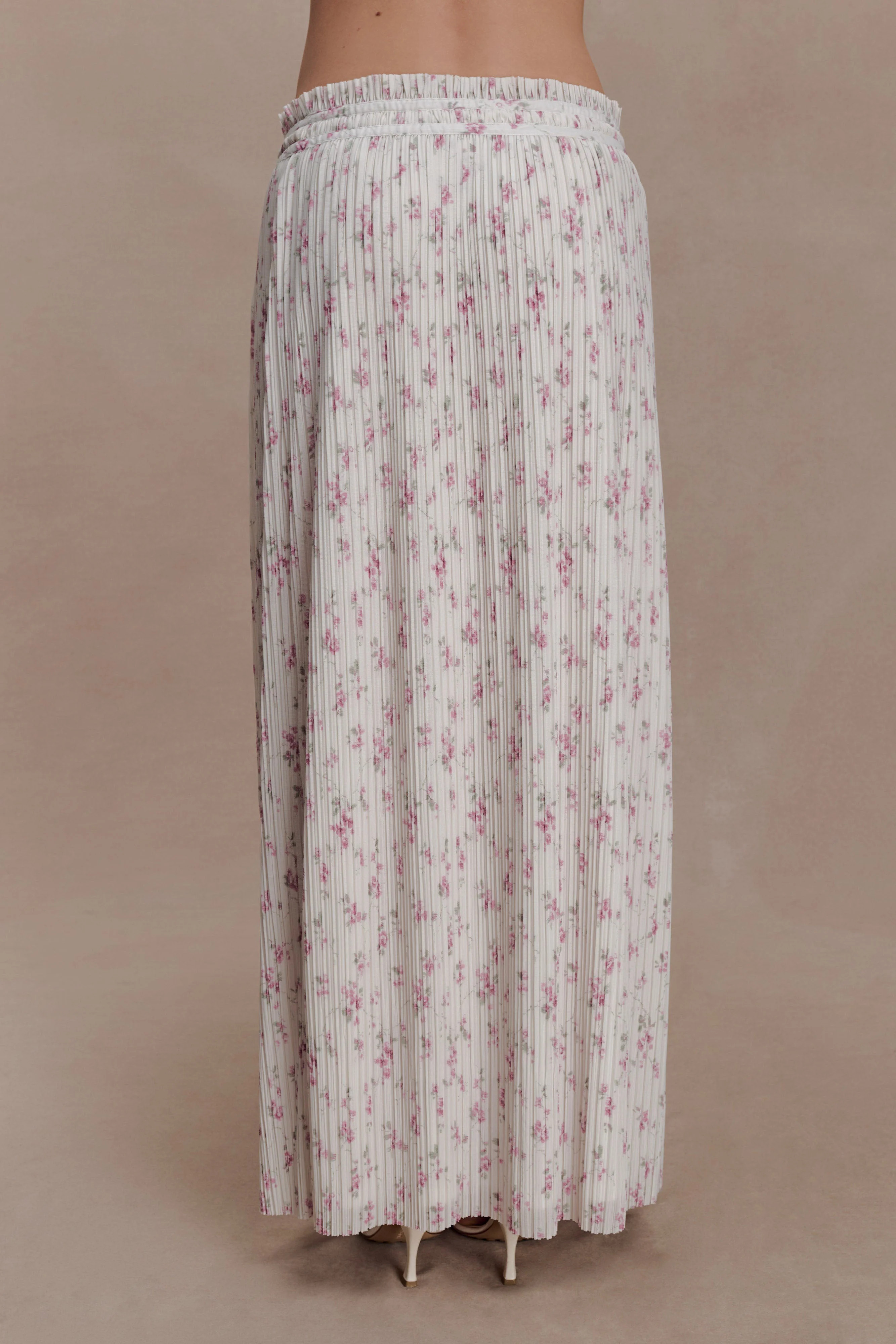Amaris Gathered Plisse Maxi Skirt - Floral Ditsy Print | MESHKI US