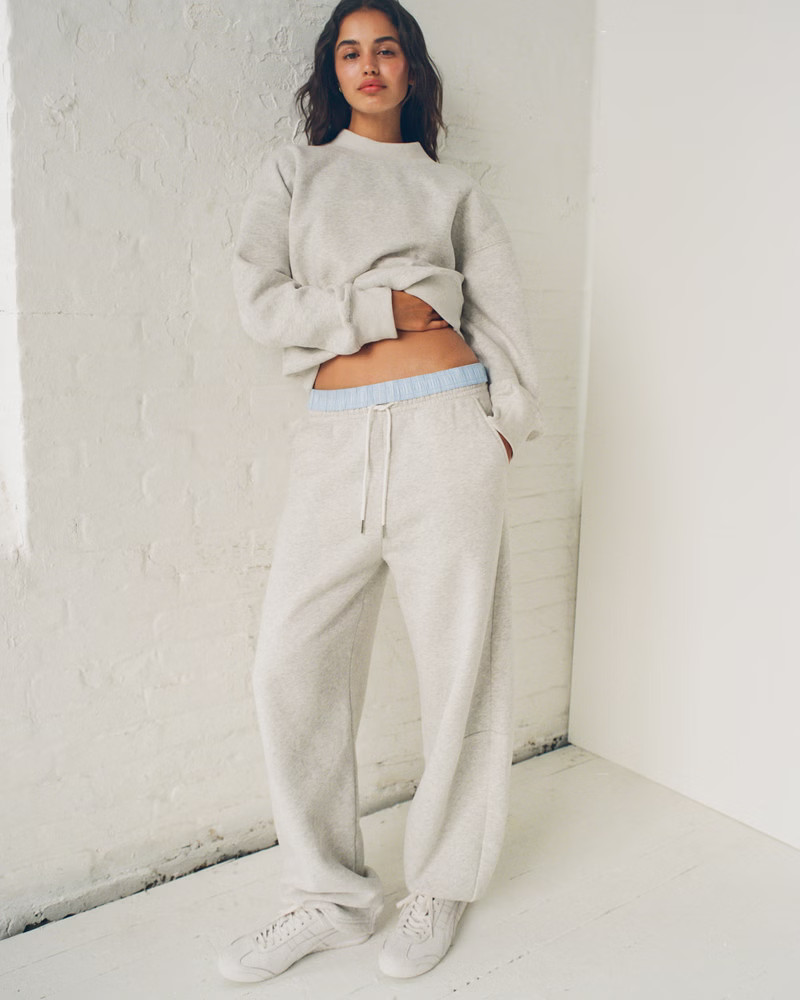 High Rise Barrel Sunday Sweatpant | Abercrombie & Fitch (US)