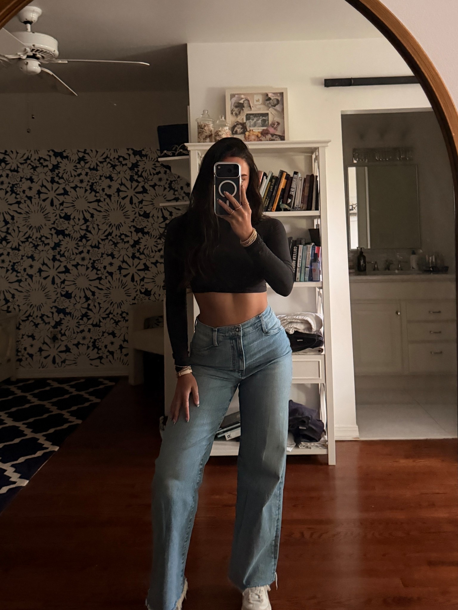 Monday work day fit 🖤

top sz small
jeans sz 26
shoes 7.5

#LTKSeasonal #LTKStyleTip #LTKU